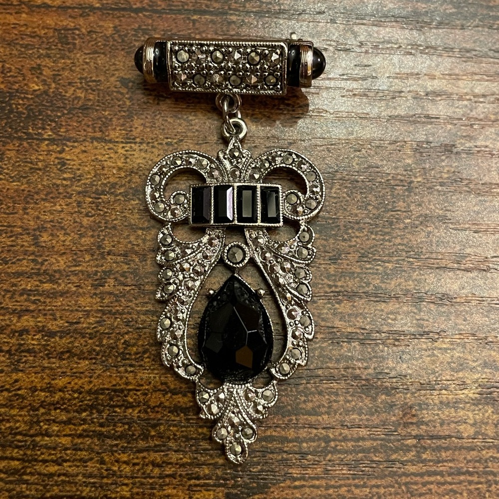 Vintage Style Silver and Black Brooch